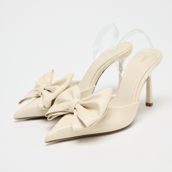 SLING BACK BOW HEELS SIZE 9